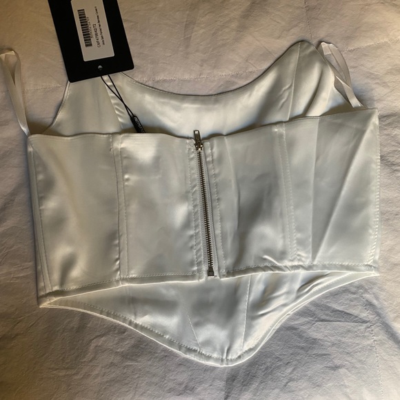 PrettyLittleThing White Top - Picture 3 of 3